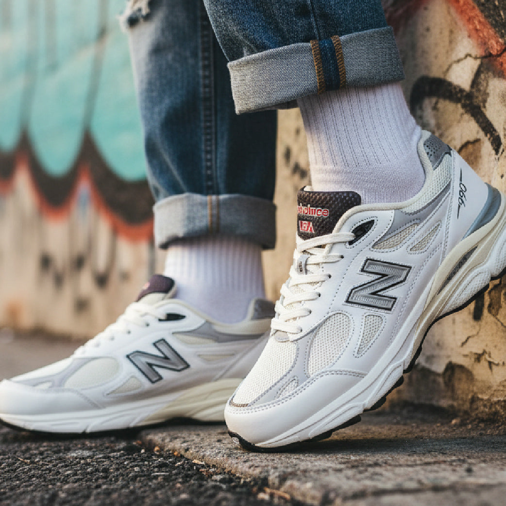 New Balance 990v3