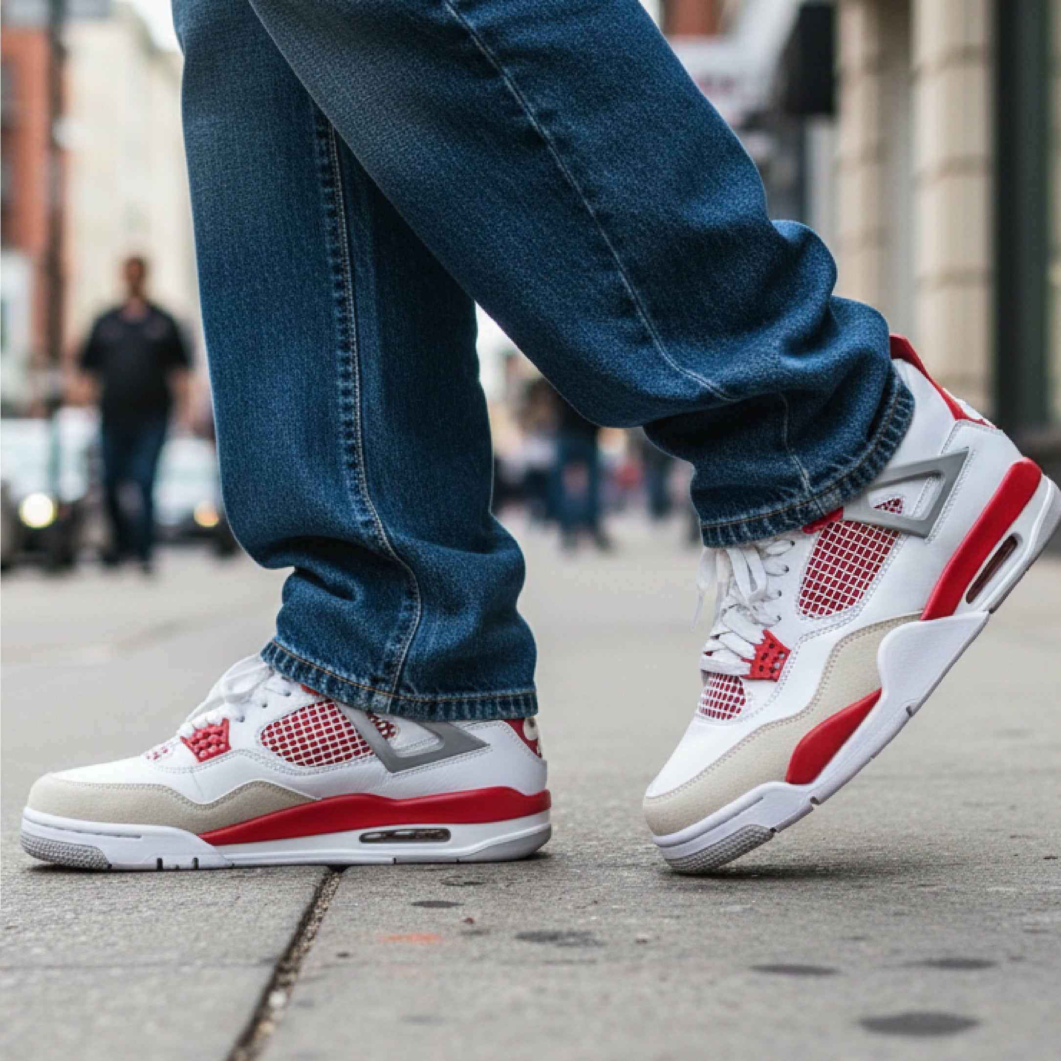 Nike SB x Air Jordan 4